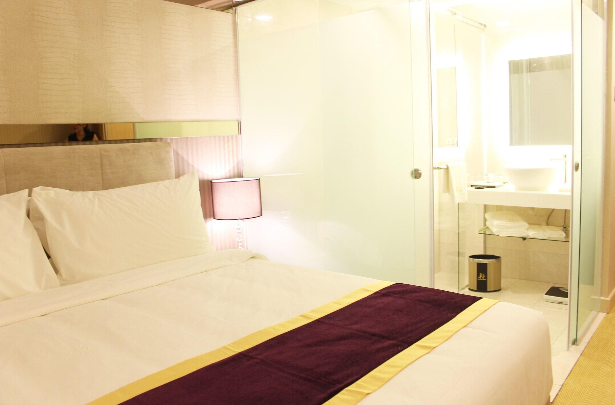 Bryqs Hotel Kuala Lumpur Extérieur photo